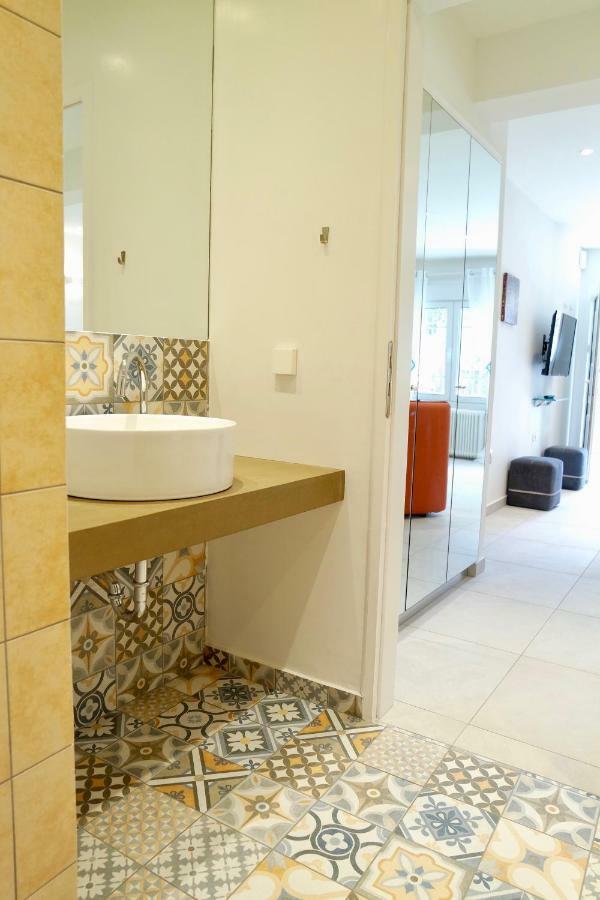 Design Apartment In The City Of أثينا المظهر الخارجي الصورة